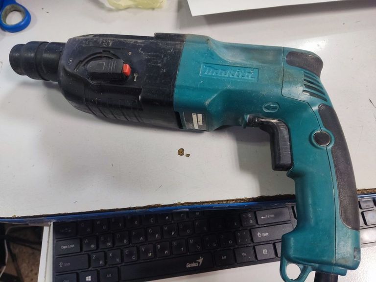 Дешево Makita hr 2450 з ломбарду