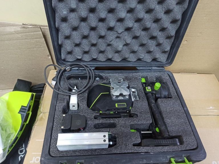 Купити Protester LL516G Б/У