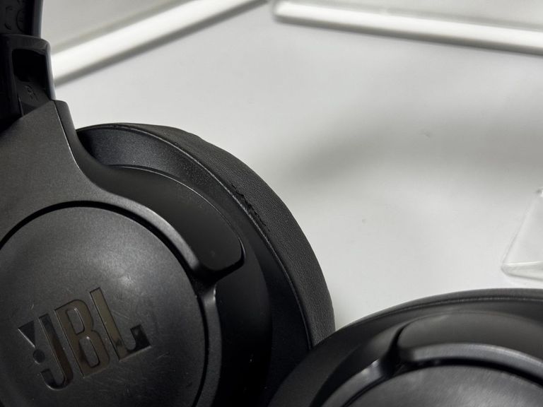 Дешево Jbl tune 710 bt з ломбарду