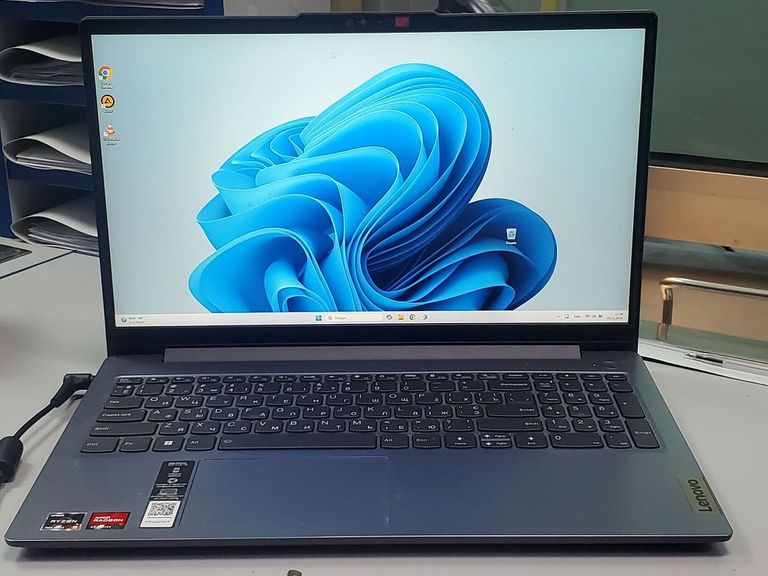Купить Lenovo 15/ryzen 5 7520u ddr5/16gb ddr5/hdd *відсутній/ssd 480 gb/*інтегрована Б/У