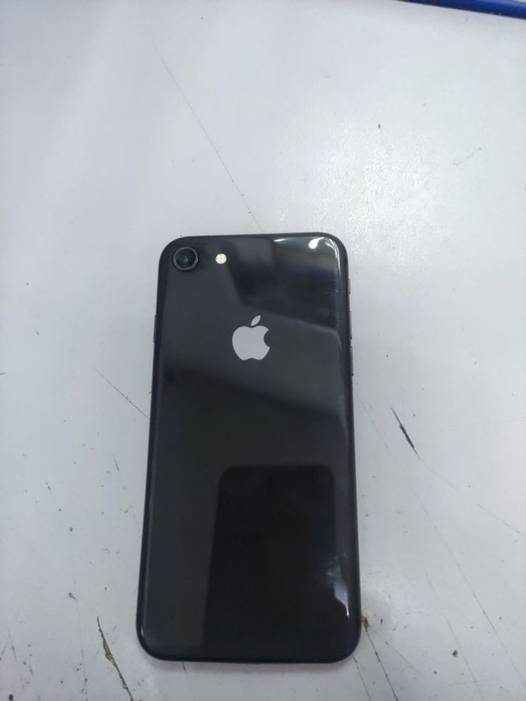 Дешево Apple iphone 8 64gb з ломбарду