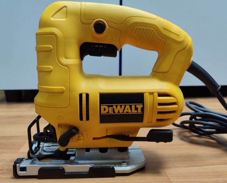 Купить Dewalt DWE249 Б/У