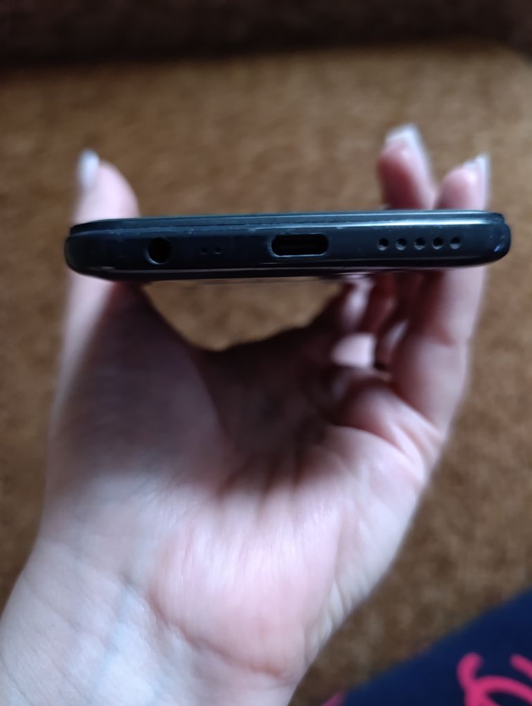 Xiaomi Redmi 8 4/64GB Black Код:null. Зображення 4