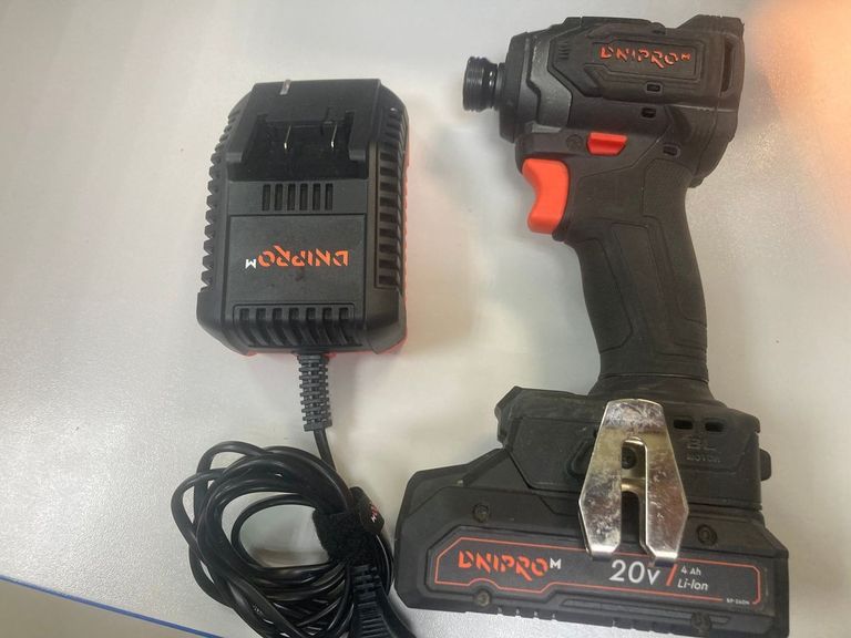 Купити Dnipro-M dtd-201bc ultra 1акб 4ah зп Б/У