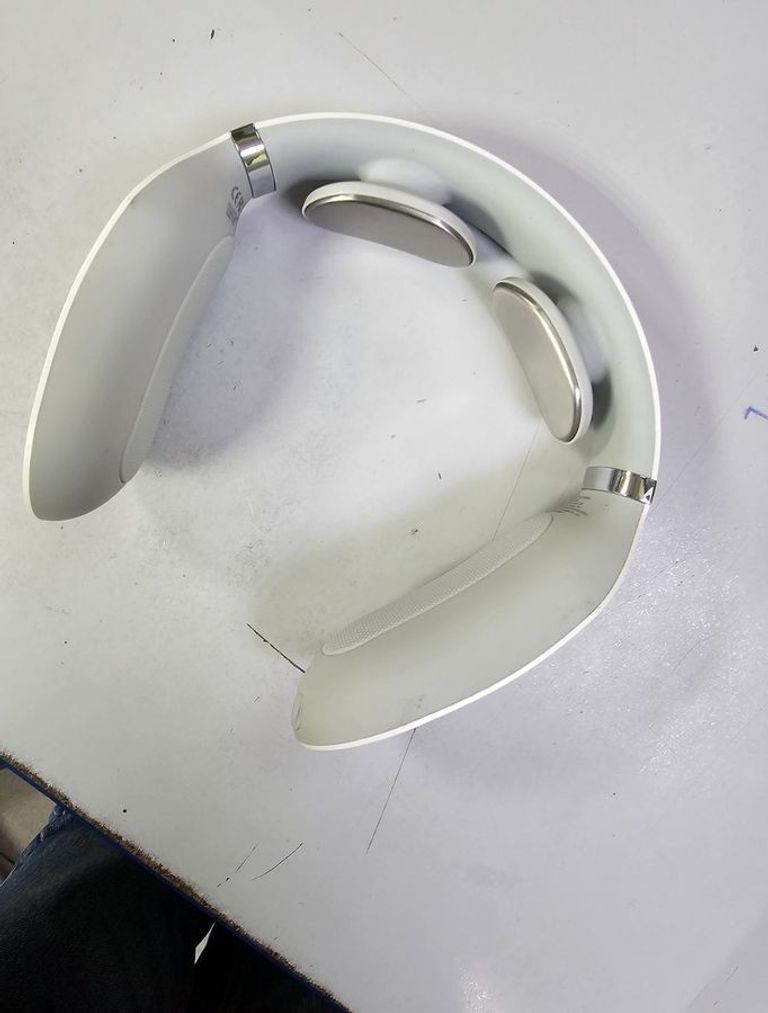 Оголошення Skg 4098 White Б/У