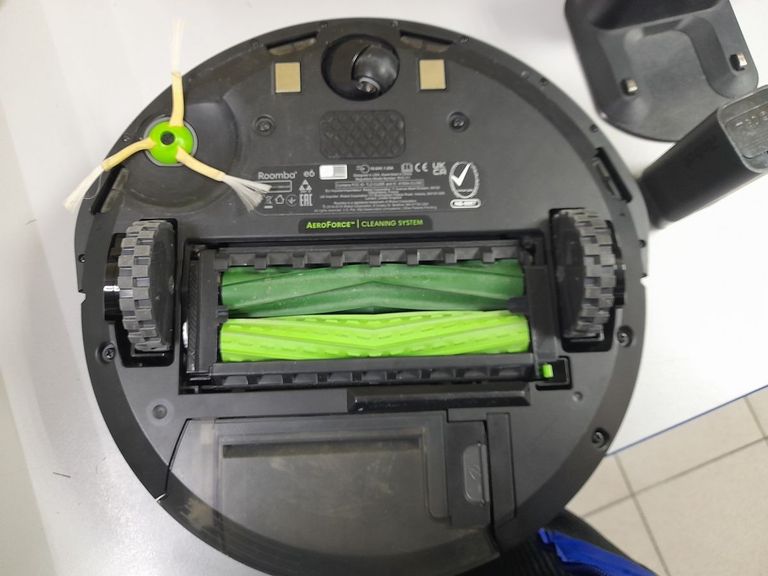 Дешево Irobot Roomba e6 з ломбарду