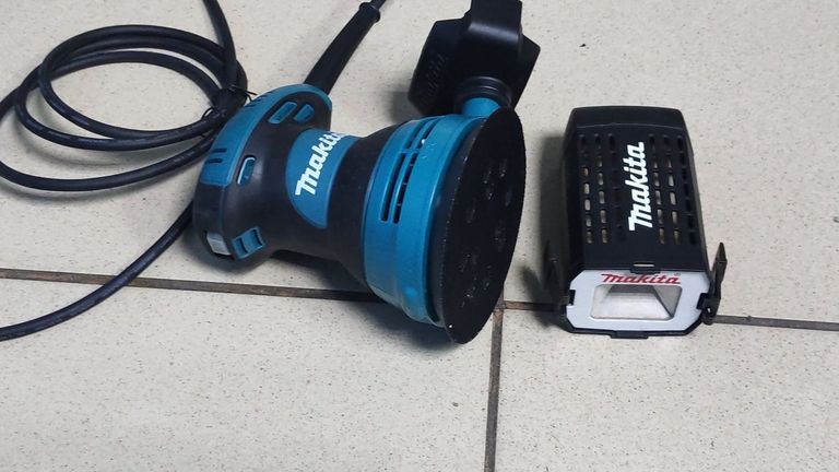Распродажа Makita BO5030, продавец Техноскарб