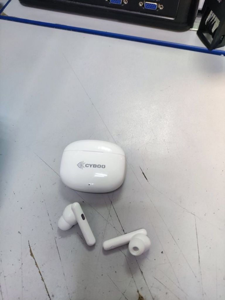 Дешиво Cyboo без моделі с ломбарда