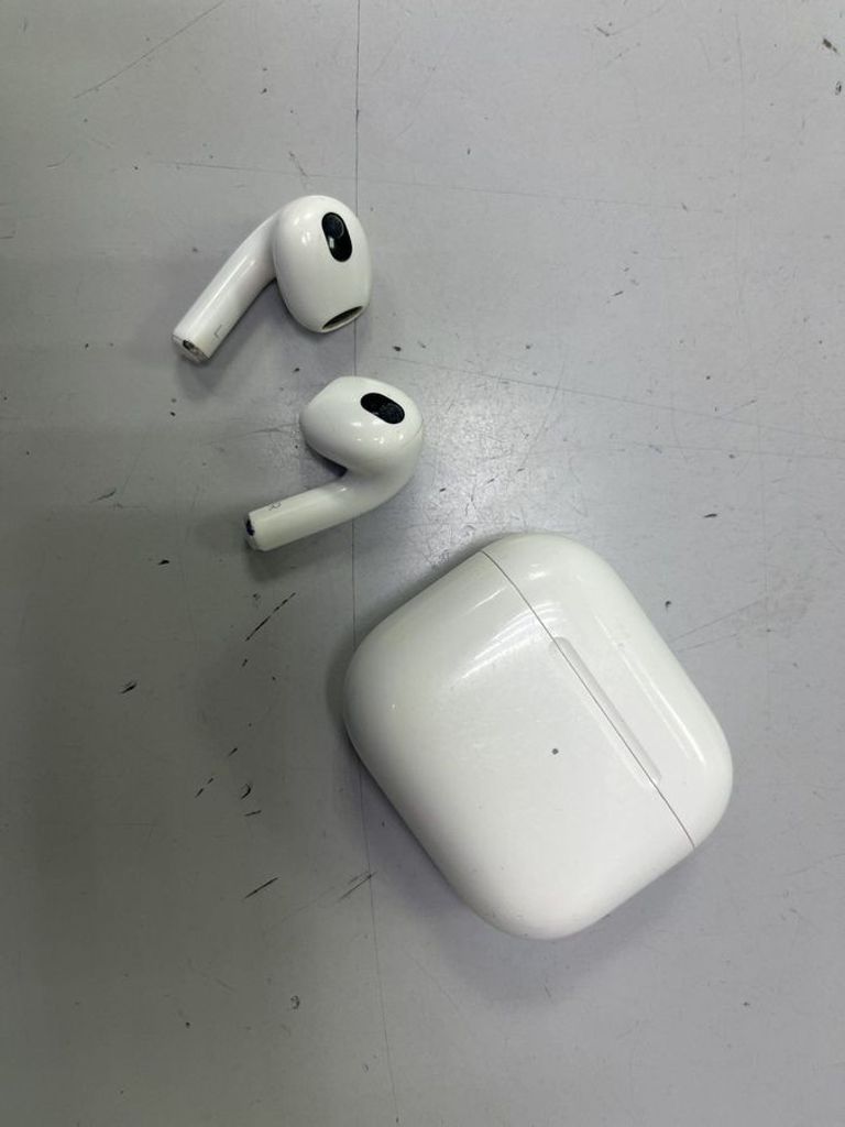 Дешиво Apple airpods 3rd generation с ломбарда