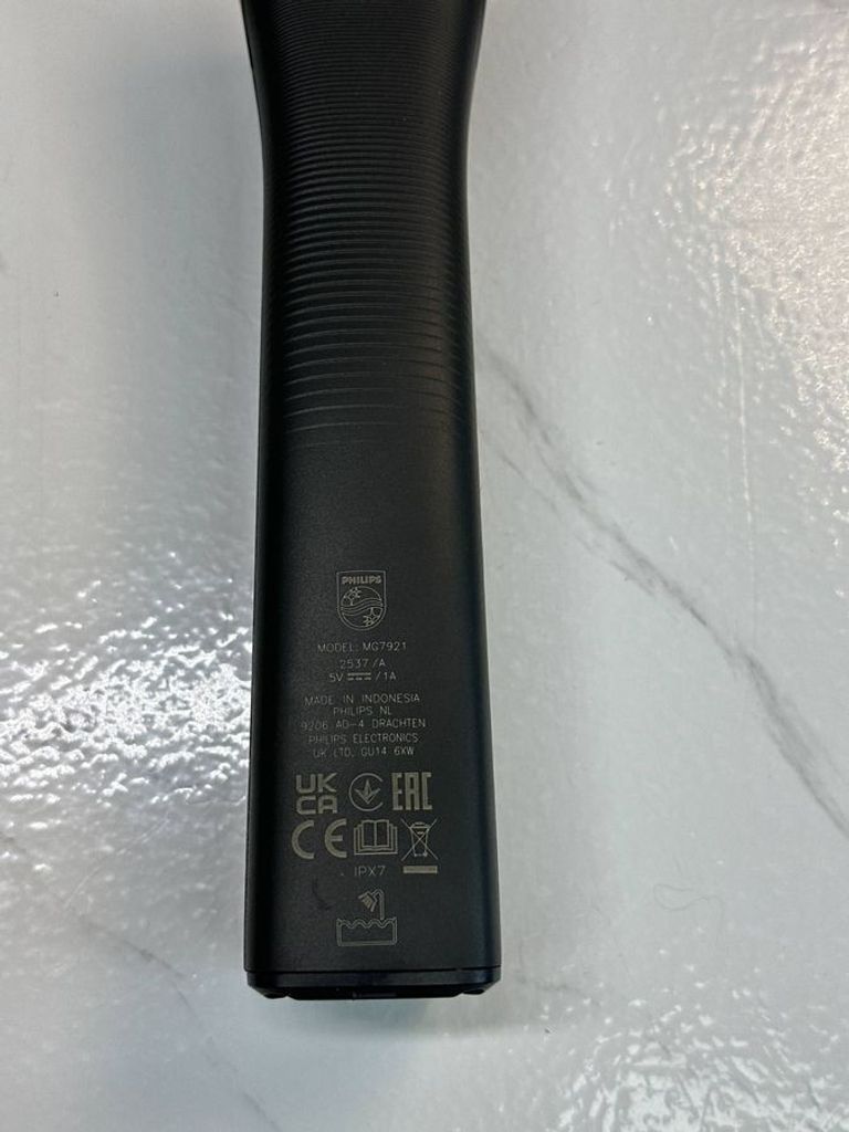 Дешево Philips All-in-One Trimmer 7000 Series MG7921/15 з ломбарду