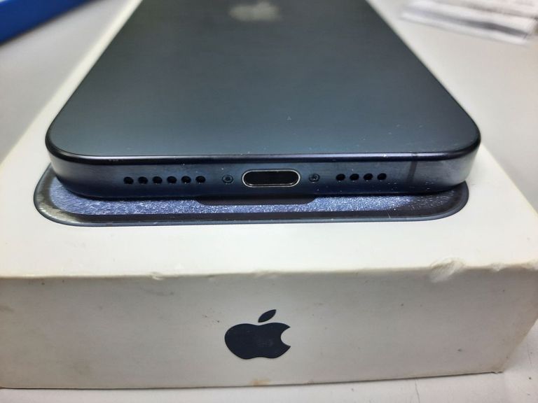 Дешево Apple iphone 15 pro max 512gb з ломбарду