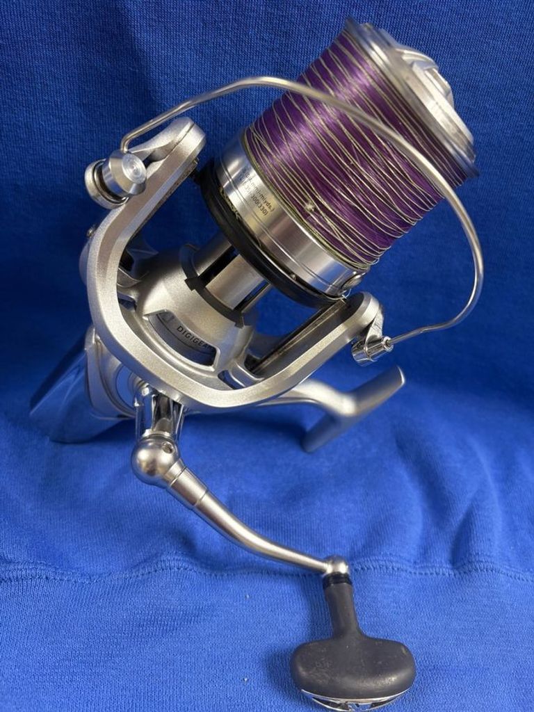 Дешево Daiwa 20 Crosscast Surf 45 SCW QD / 5000C з ломбарду