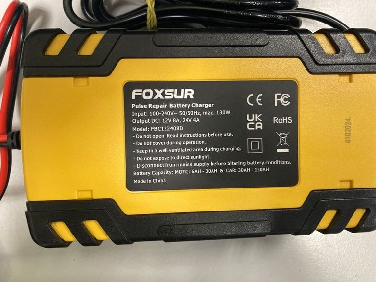Оголошення Foxsur 12/24V 8A FBC122408D Б/У