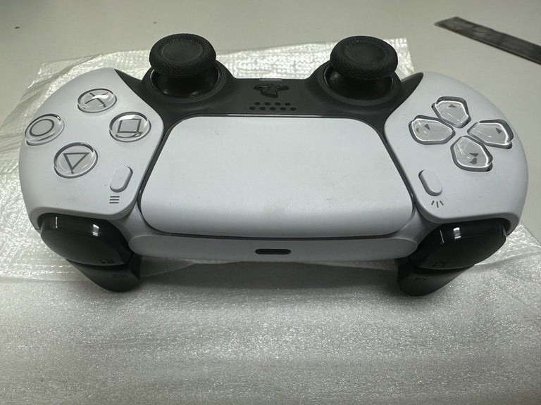 Дешиво Sony DualSense Black с ломбарда