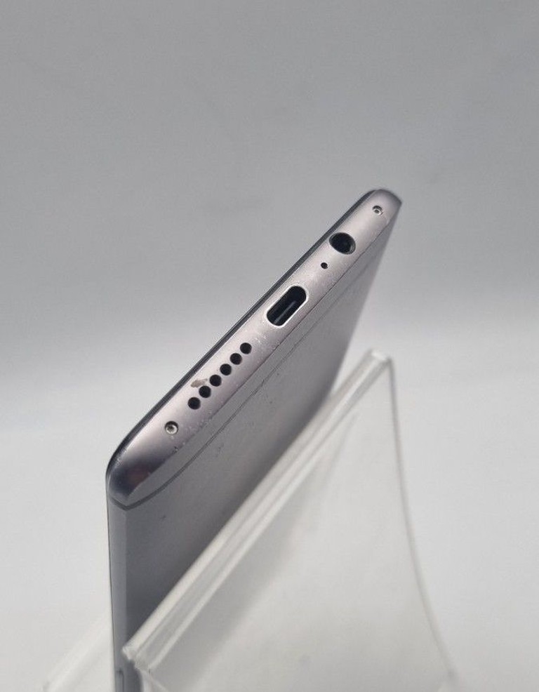 Розпродаж Oneplus 3t 6/64gb, продавець Техноскарб