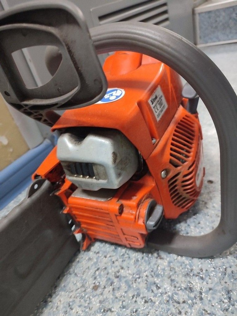 Оголошення Oleo-Mac 937 + заточной набор Power Sharp (50189001E1+PS) Б/У