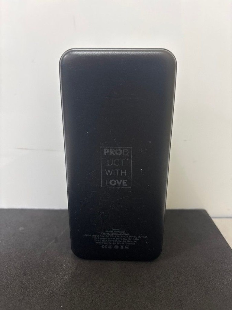 Дешиво Proove illuminator se 22.5w 30000mah с ломбарда