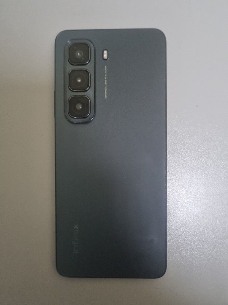 Дешиво Infinix hot 50 8/128gb с ломбарда