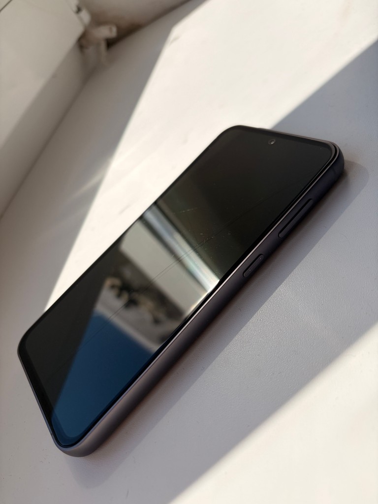 Дешево Samsung Galaxy S23 FE SM-S711B 8/128GB Graphite з ломбарду