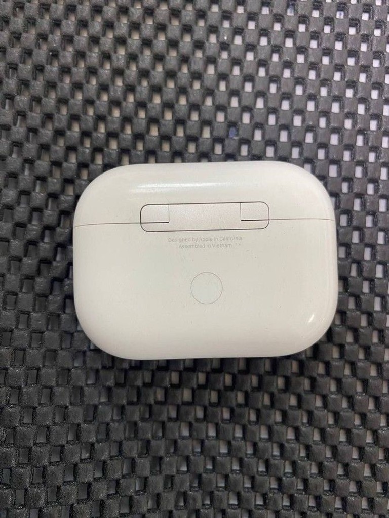 Apple airpods pro 2nd generation with magsafe charging case usb-c Код:01-200974404. Изображение 8