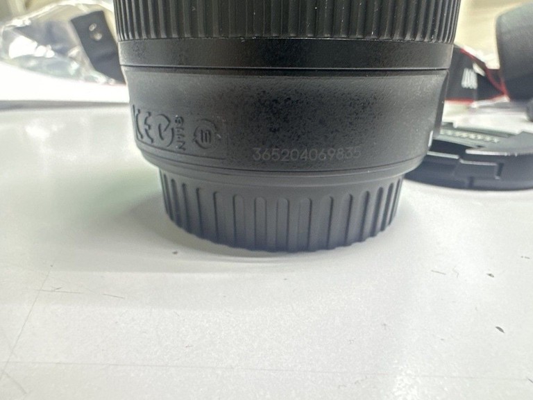 Дешиво Canon ef-s 18-55mm f/3,5-5,6 is stm с ломбарда