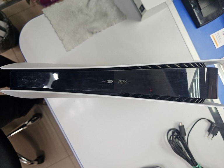 Sony PlayStation 5 Digital Edition 825GB Код:01-200984711. Зображення 9