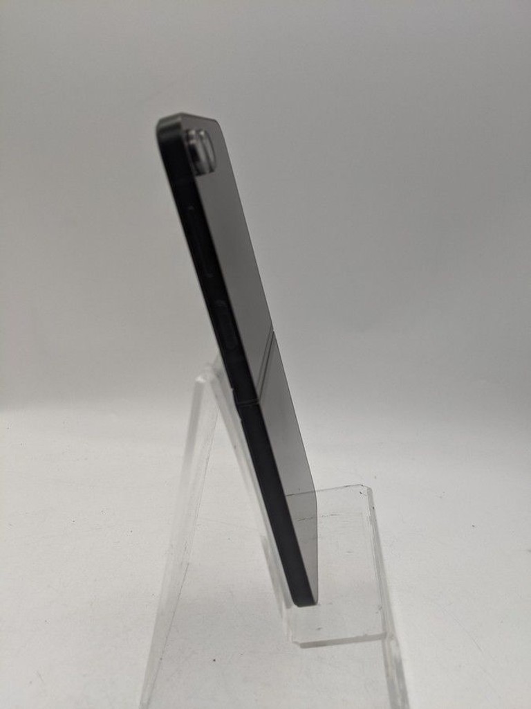 Samsung galaxy flip7 fe 8/128gb Код:01-200928499. Зображення 9