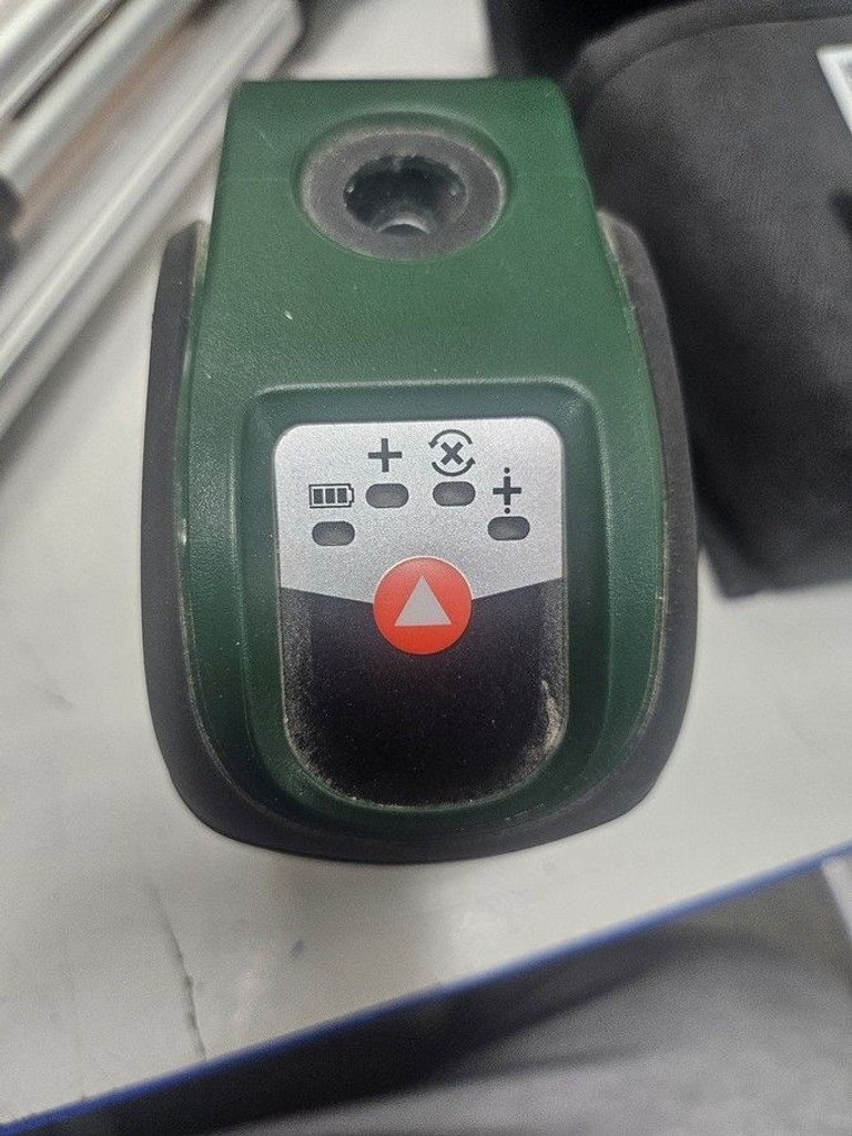 Дешево Bosch universallevel 2 з ломбарду