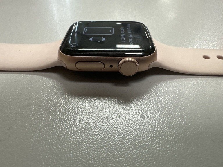 Объявление Apple watch se gps 40mm aluminum case Б/У