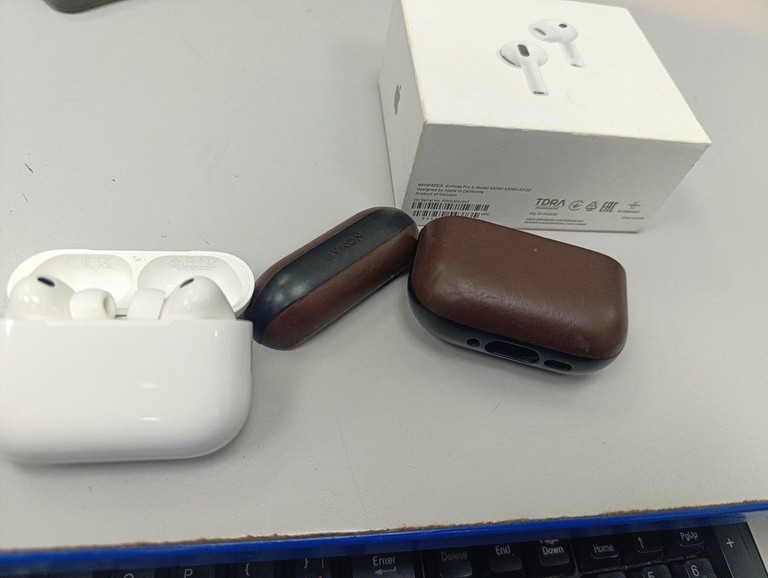 Дешиво AirPods Pro 3 с ломбарда