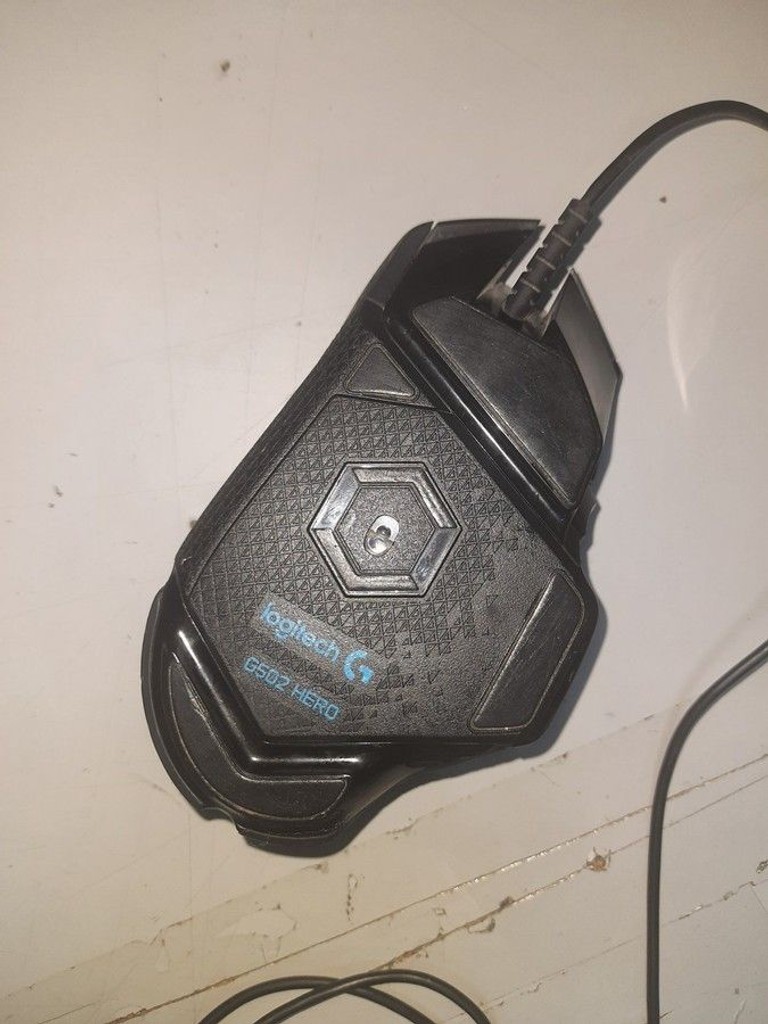 Дешево Logitech g502 hero з ломбарду