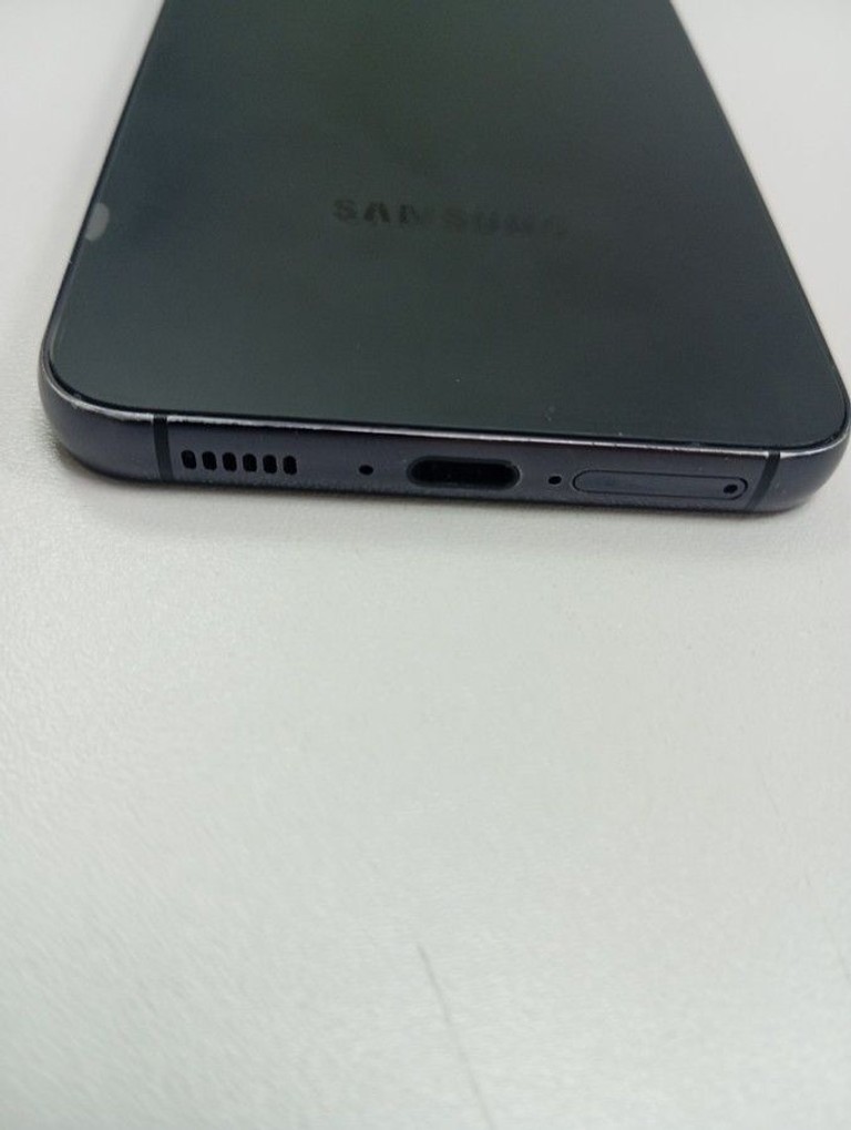 Купити Samsung galaxy s23 8/128gb Б/У