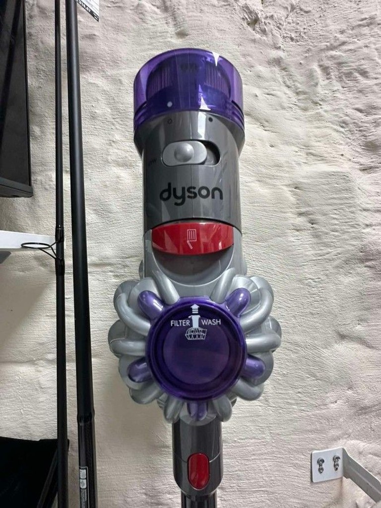 Купить Dyson V8 Advanced (492636-01) Б/У