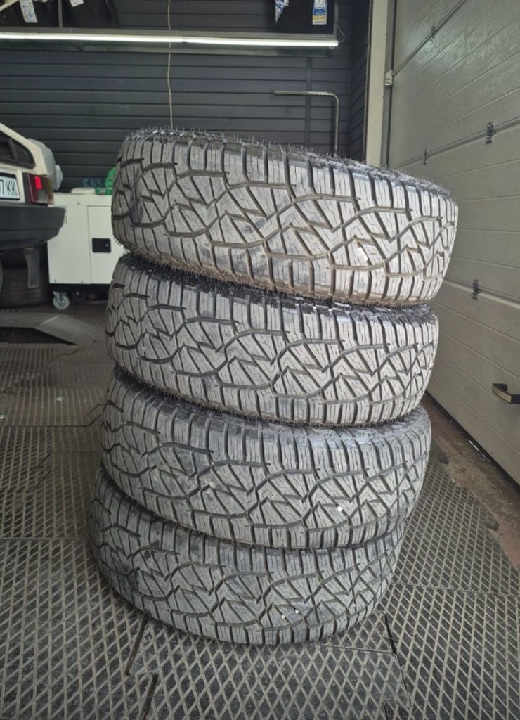 Купити Mastertrack BADLANDS ATX 225/60R18 100H  Б/У