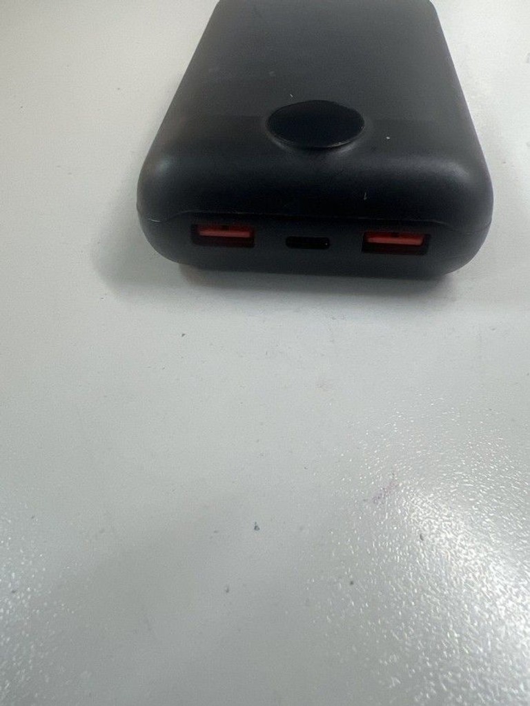 Дешево Veger V2053 20000mAh 22.5W Black з ломбарду