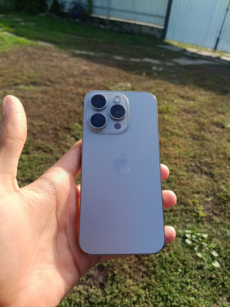 Оголошення Apple iPhone 15 Pro 256GB Natural Titanium (MTV53) Б/У