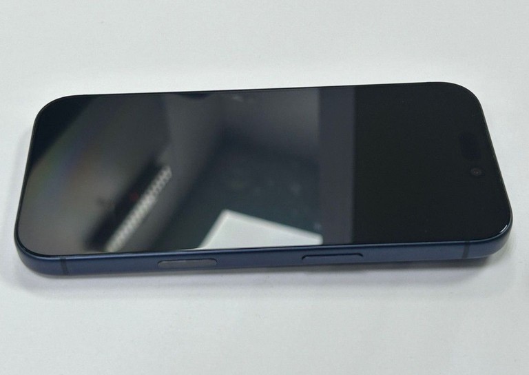 Apple iPhone 17 Pro 256GB Deep Blue (MG8J4) Код:01-201138804. Зображення 10