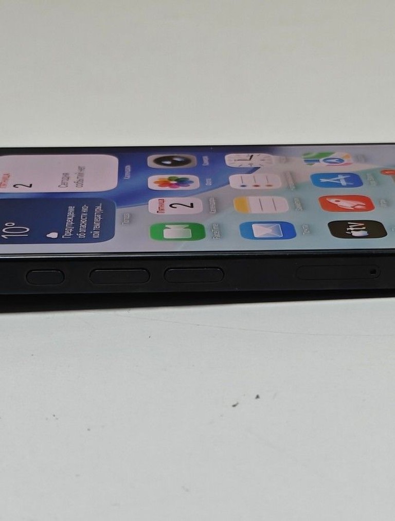 Apple iphone 16 pro max 1tb Код:01-201146440. Изображение 8