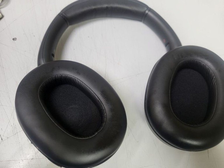 Купити Sony ult wear Б/У