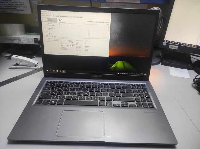 Купити Asus 15/pentium 7505 ddr4/8gb ddr4/hdd *відсутній/ssd 256 gb/*інтегрована Б/У