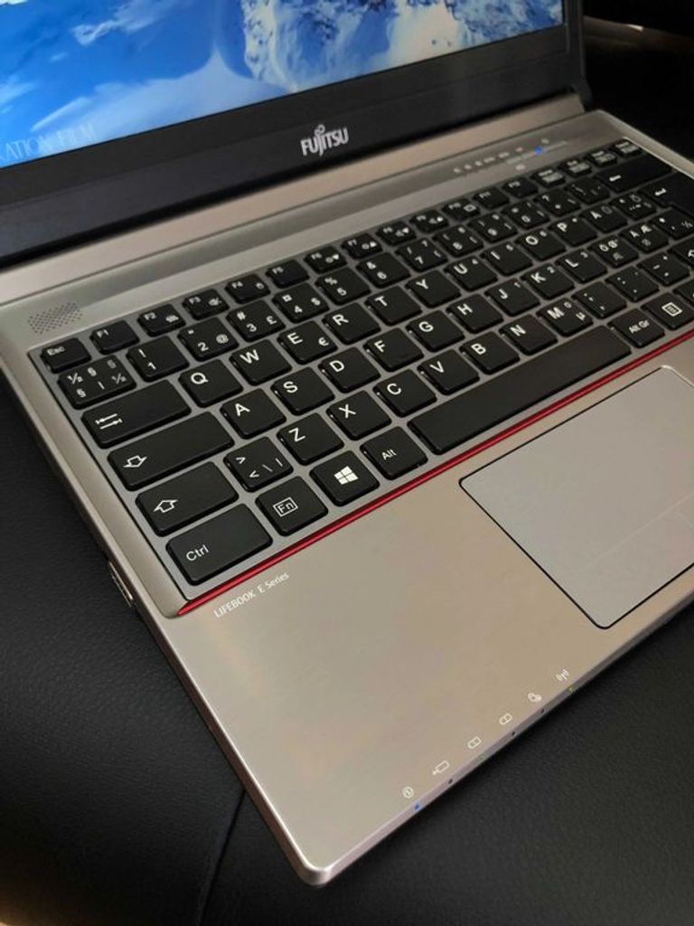 Fujitsu Lifebook E734/13.2"HD/i3-4/8GB/128GB/ГАРАНТІЯ