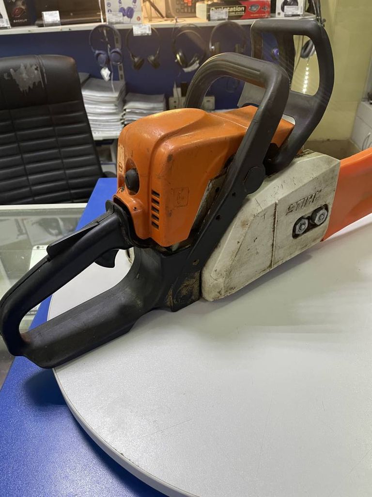 Дешево Stihl MS 250 (11232000758) з ломбарду