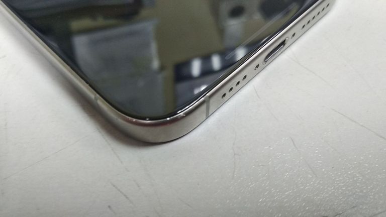 Apple iphone 15 pro max 256gb Код:01-200472348. Изображение 5