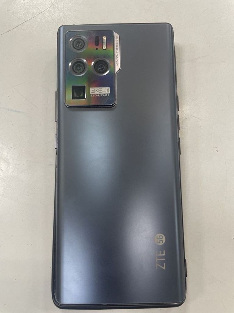 Объявление Zte Axon 30 Ultra 5G 8/128GB Black Б/У