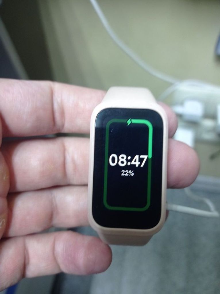 Дешиво Xiaomi smart band 9 active с ломбарда