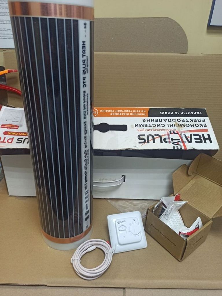 Купить Heat Plus з терморегулотором 3 кв.м Б/У