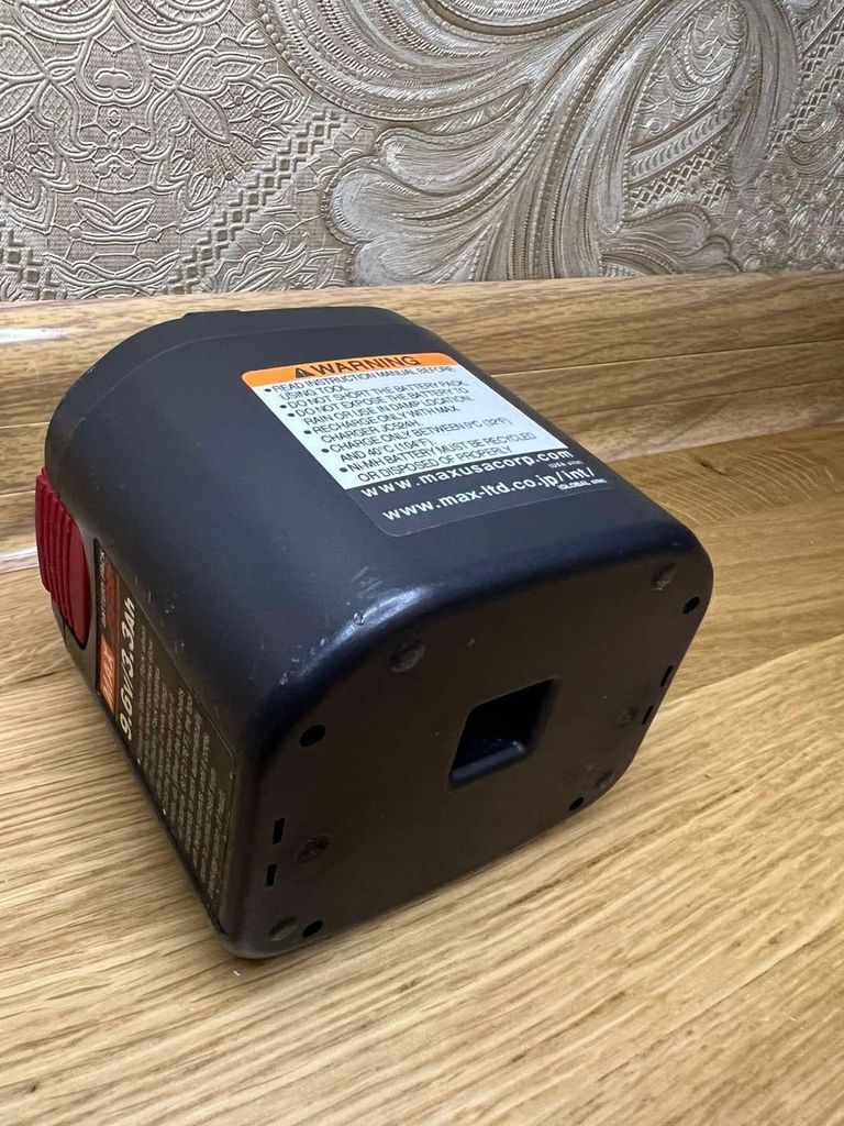 Акумуляторна батарея MAX JP509H для вʼязального пістолету Код:null. Изображение 4