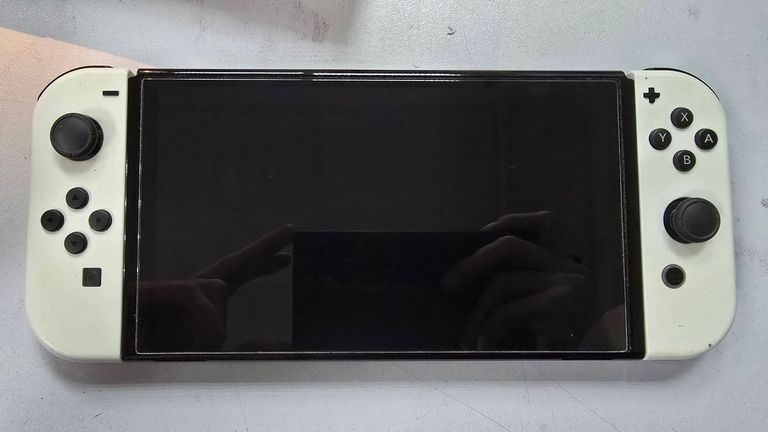 Дешево Nintendo switch oled з ломбарду