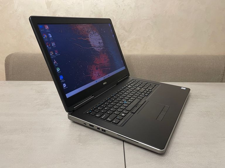 Дешиво Dell Precision 7720, 17,3" с ломбарда