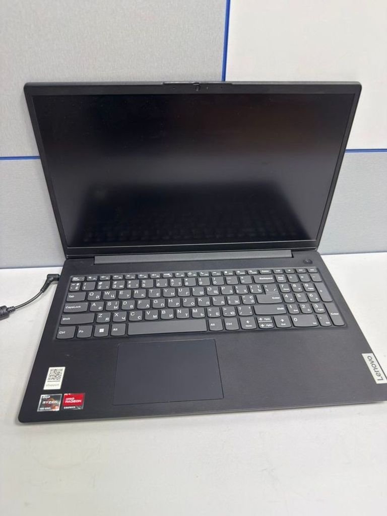 Дешево Lenovo 15/ryzen 3 7320u ddr5/16gb ddr5/ssd 256 gb/*інтегрована з ломбарду
